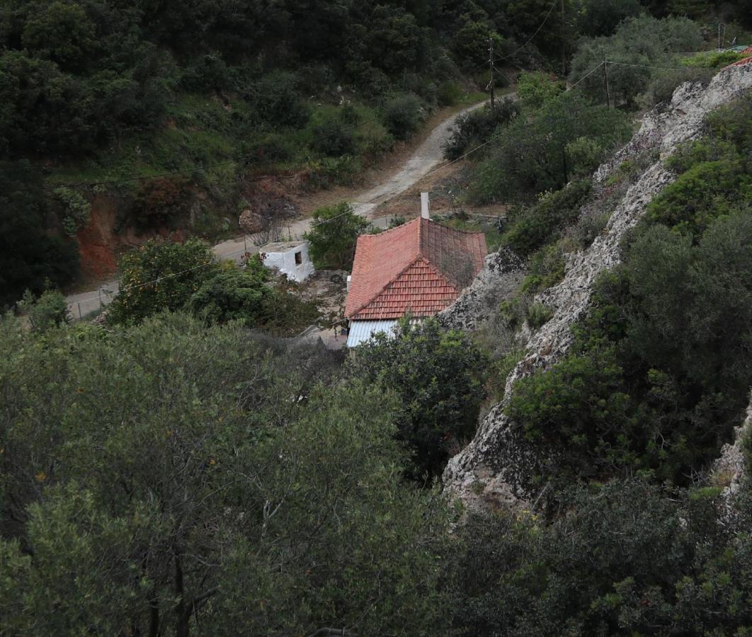 Апартаменты House Of Monachogios, Agios Fokas, Monemvassia Монемвазия Экстерьер фото