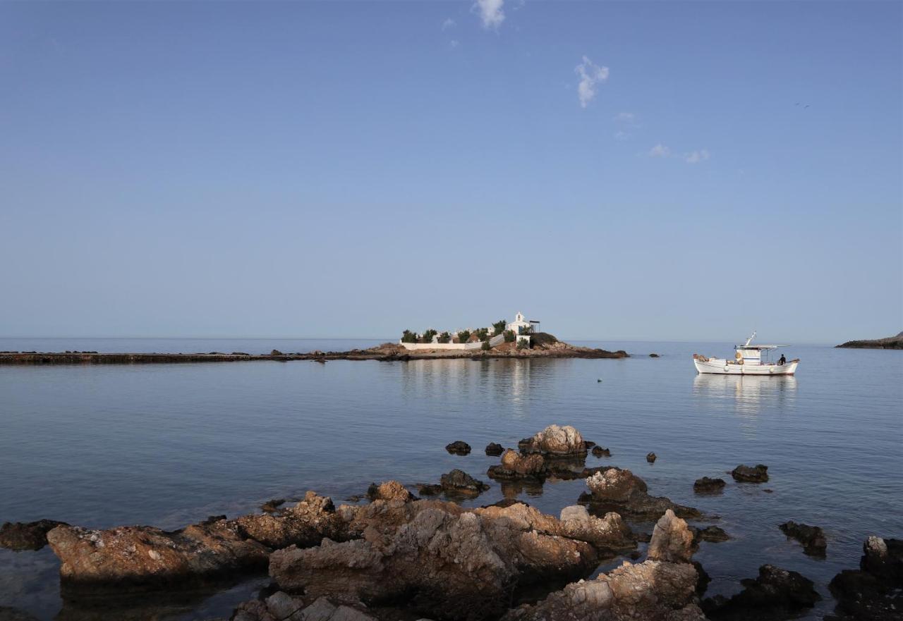 Апартаменты House Of Monachogios, Agios Fokas, Monemvassia Монемвазия Экстерьер фото